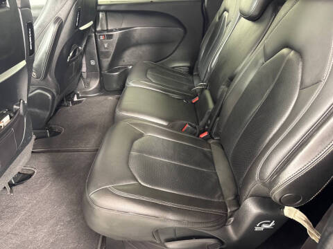 2019 Chrysler Pacifica Touring L Plus