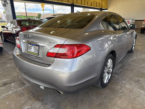 2012 Infiniti M37