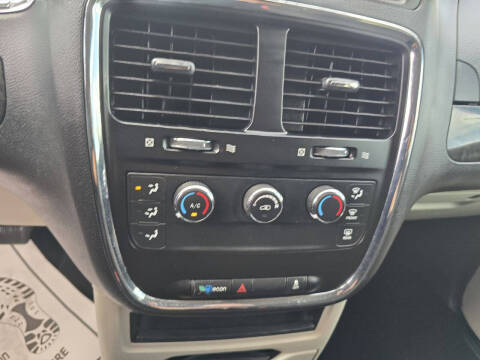 2016 Dodge Grand Caravan American Value Package