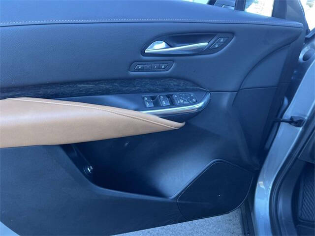 2024 Cadillac XT4 Sport