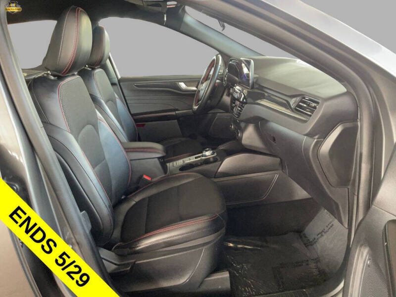 2025 Ford Escape ST-Line Select