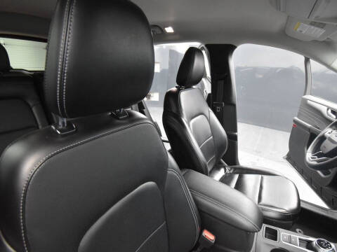 2024 Ford Escape Platinum