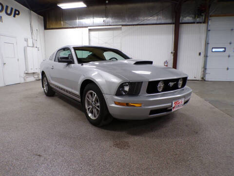 2005 Ford Mustang V6 Deluxe
