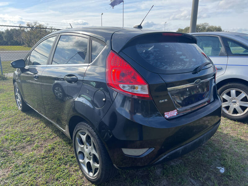 2011 Ford Fiesta SES