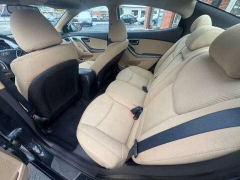 2012 Hyundai Elantra