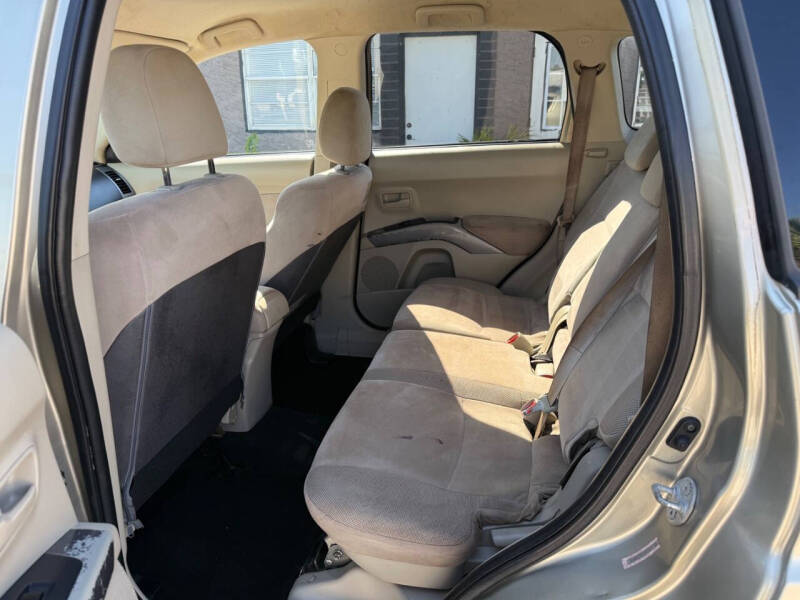 2008 Mitsubishi Outlander LS