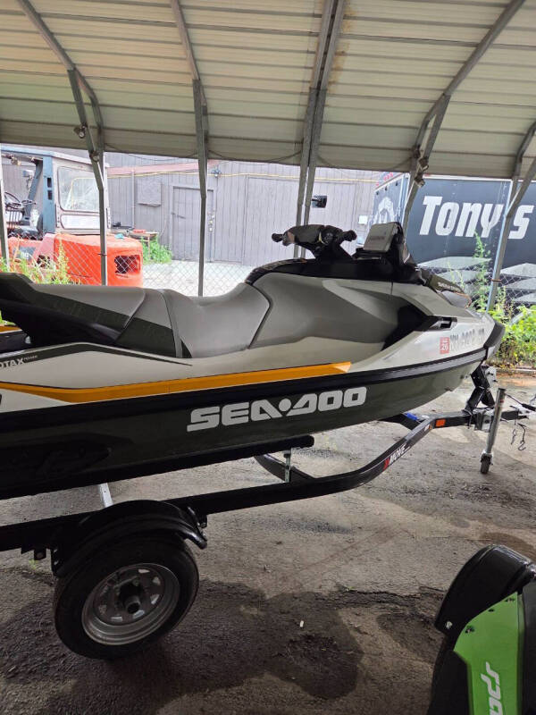 2020 Sea-Doo Fish Pro