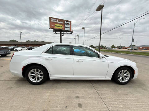 2015 Chrysler 300 Limited