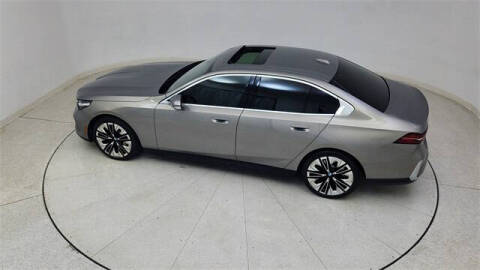 2025 BMW 5 Series 530i xDrive