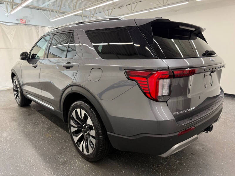 2025 Ford Explorer Platinum