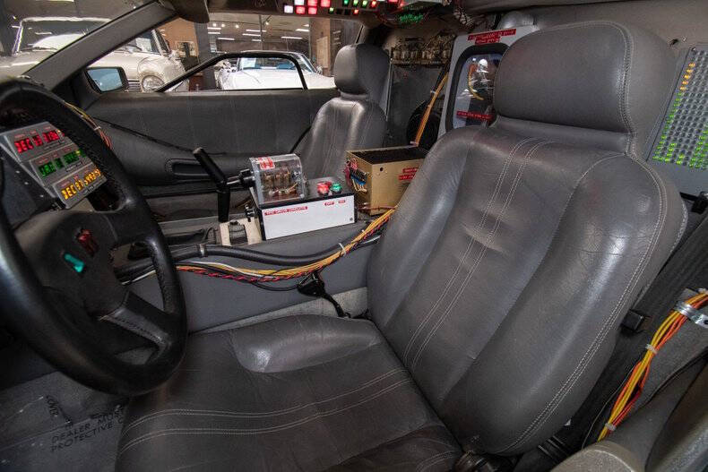 1981 DeLorean DMC-12