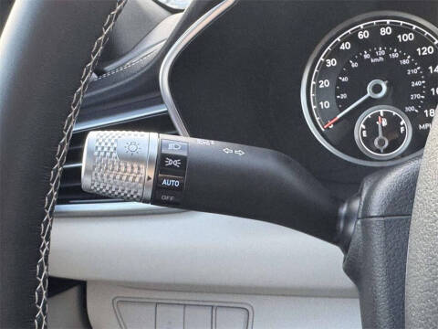 2026 Genesis G70 2.5T Standard