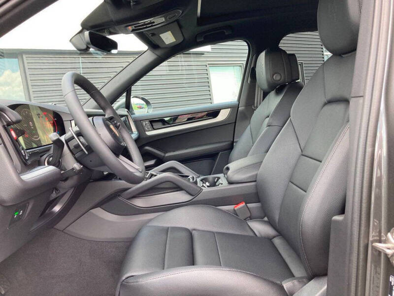 2025 Porsche Cayenne E-Hybrid