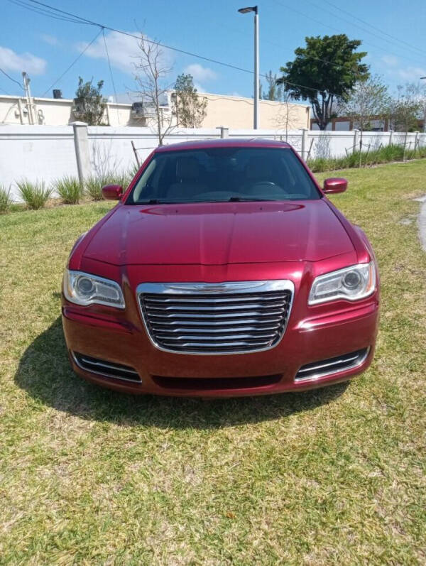 2013 Chrysler 300 Motown