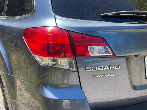 2013 Subaru Outback 2.5i Limited