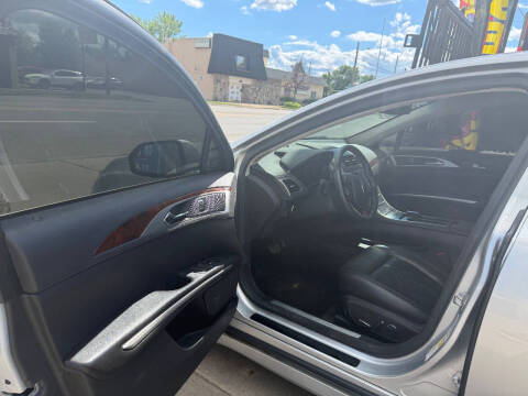2014 Lincoln MKZ