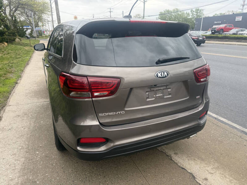 2019 Kia Sorento LX
