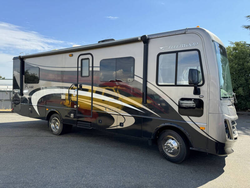 2016 Ford F-53's photo