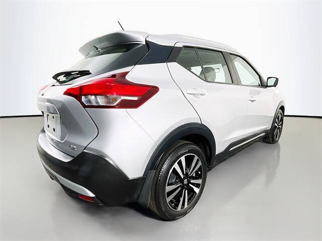 2019 Nissan Kicks SR