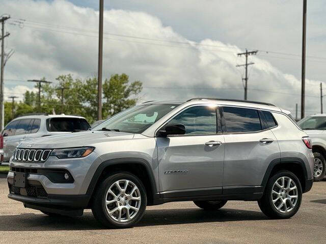 2023 Jeep Compass Latitude Lux