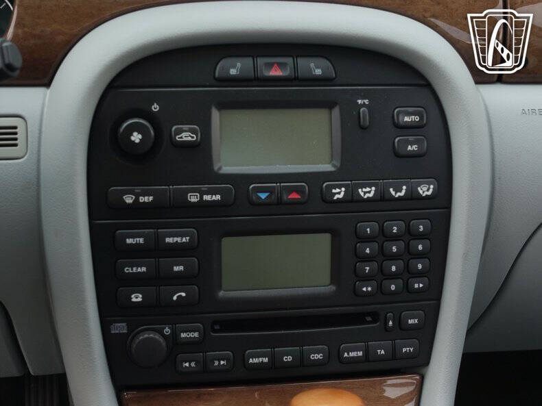 2002 Jaguar X-Type 2.5