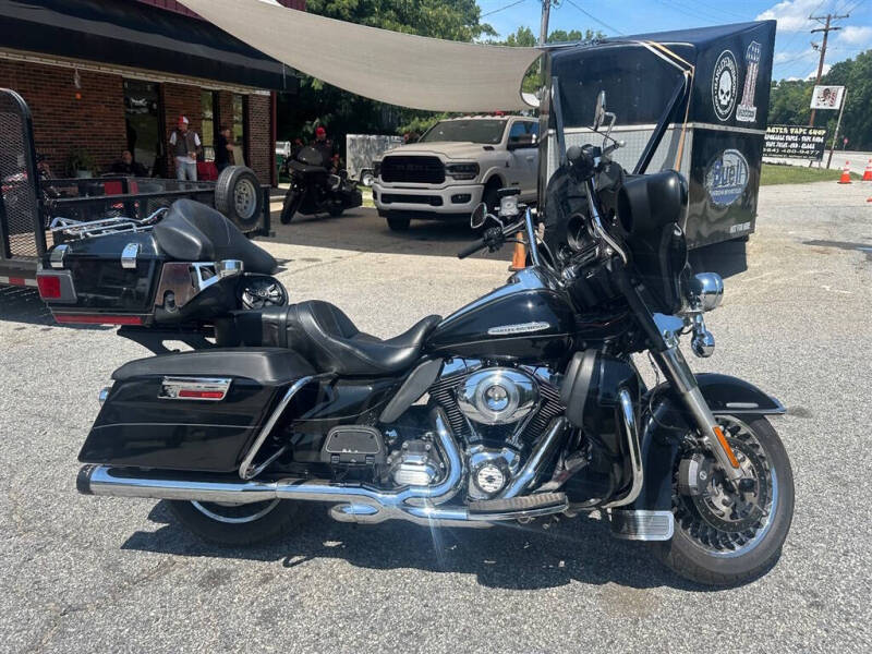 2013 Harley-Davidson FLHTK -
