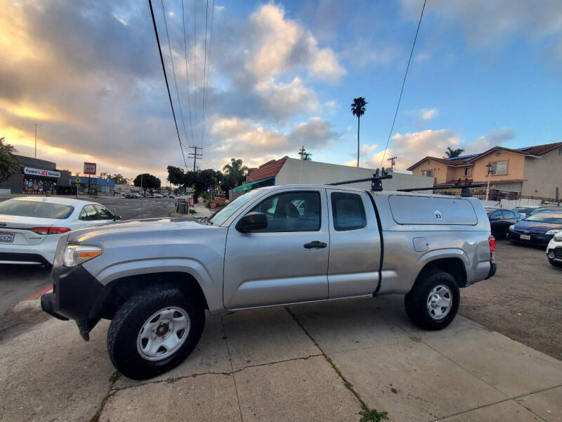 2018 Toyota Tacoma SR
