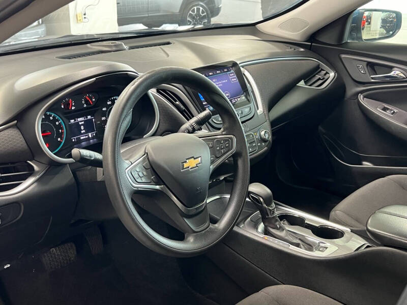 2022 Chevrolet Malibu 1LT photo 9