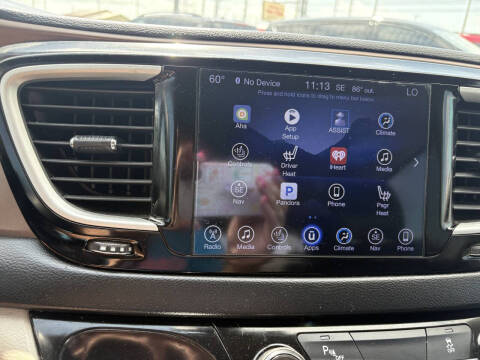 2017 Chrysler Pacifica Touring-L