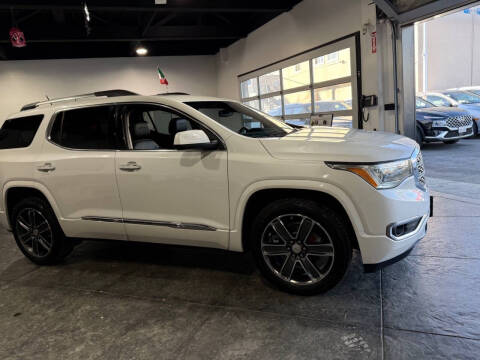 2018 GMC Acadia Denali