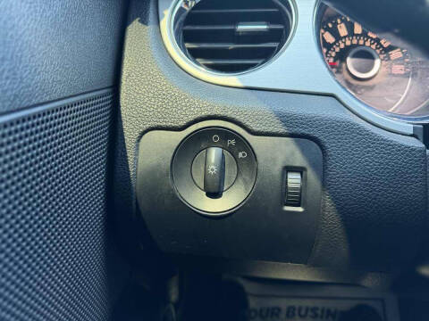 2014 Ford Mustang V6