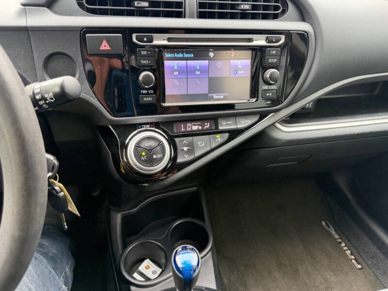 2015 Toyota Prius c Two
