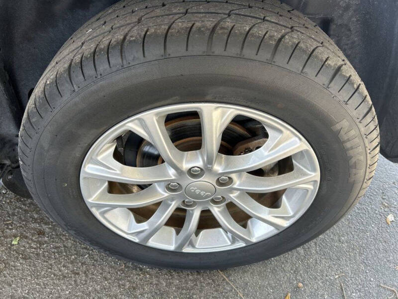 2019 Jeep Cherokee Latitude