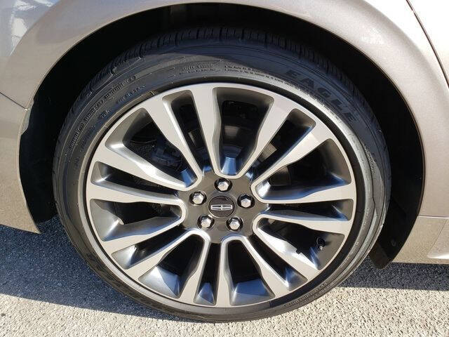 2018 Lincoln Continental Select