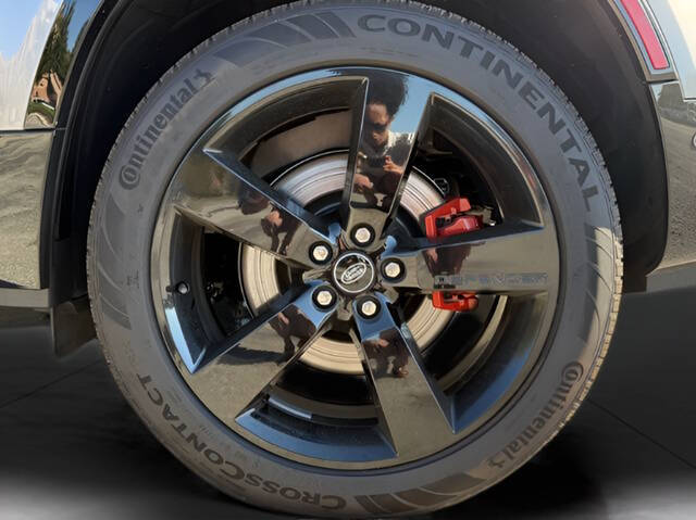 2024 Land Rover Defender 130 P400 X