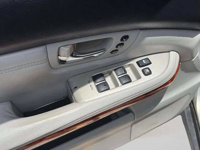 2004 Lexus RX 330