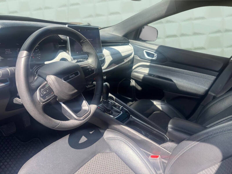2023 Jeep Compass Latitude