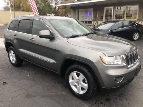 2012 Jeep Grand Cherokee for sale at Tradewind Car Co in Muskegon MI
