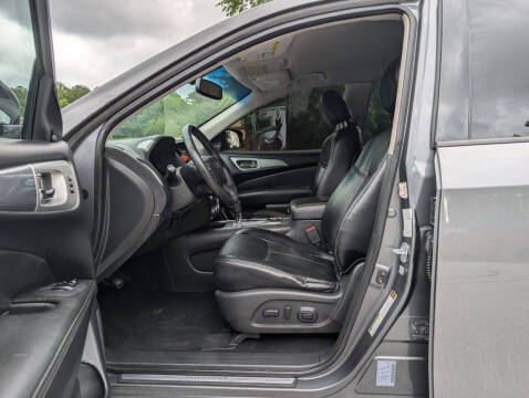 2019 Nissan Pathfinder SL