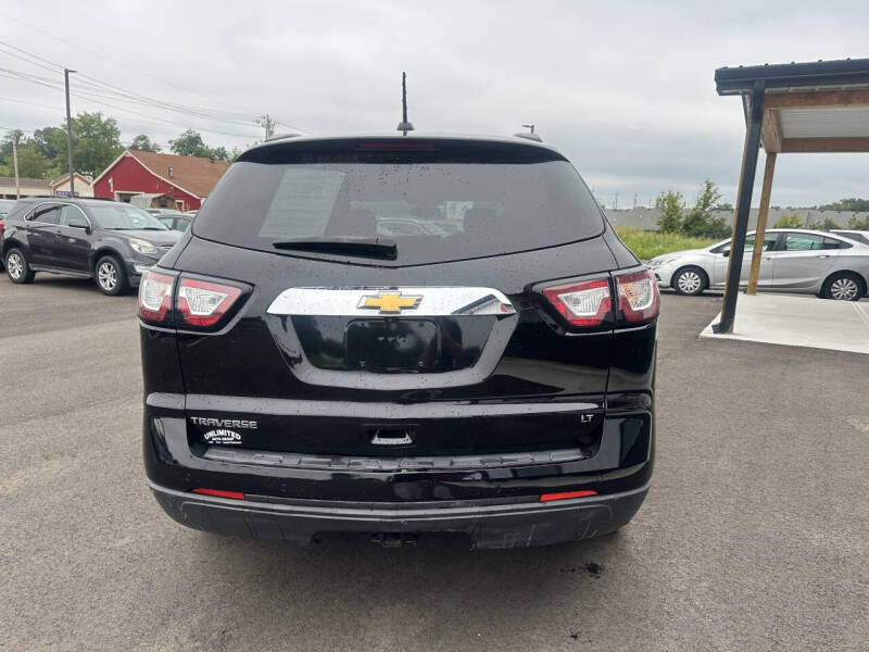 2017 Chevrolet Traverse LT