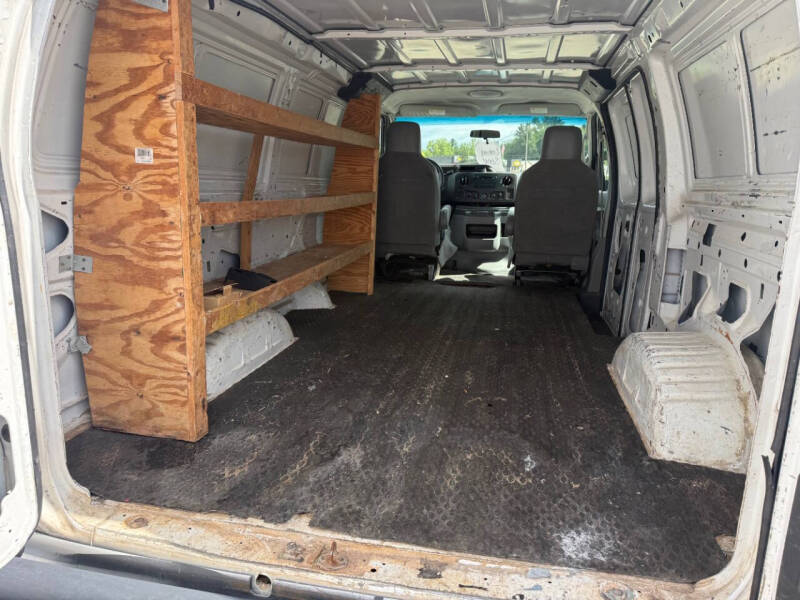 2011 Ford E-Series E-250