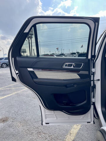 2016 Ford Explorer Platinum