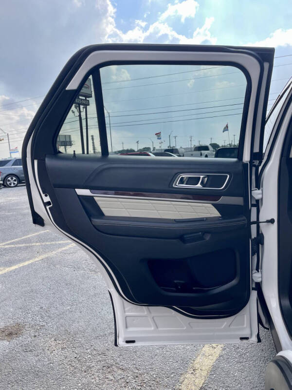 2016 Ford Explorer Platinum