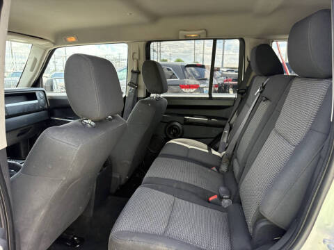 2008 Jeep Commander Sport