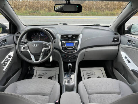 2012 Hyundai Accent GLS