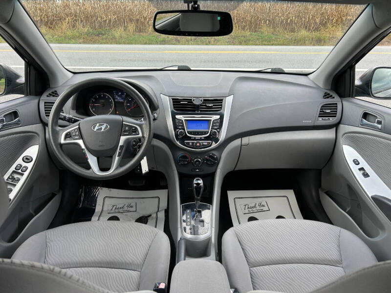 2012 Hyundai Accent GLS