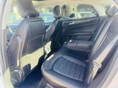 2016 Ford Fusion Hybrid SE