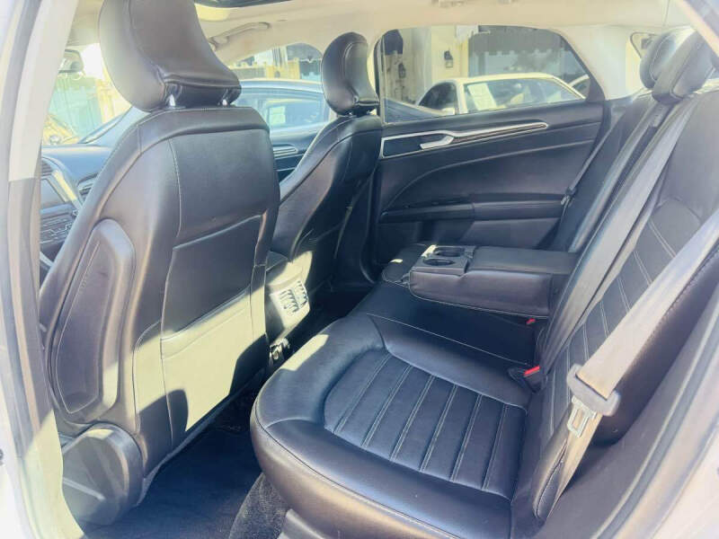 2016 Ford Fusion Hybrid SE