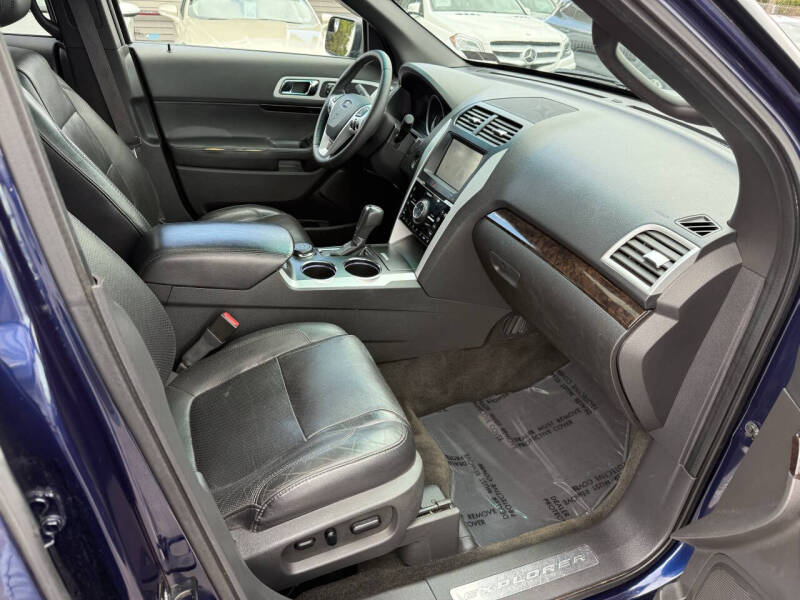 2011 Ford Explorer Limited