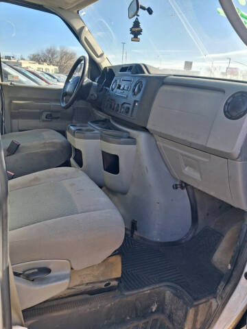 2013 Ford E-Series E-350 SD XLT